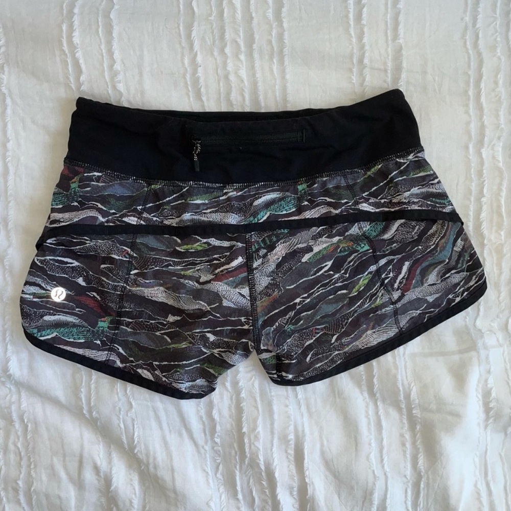 lululemon speed up shorts 2.5”